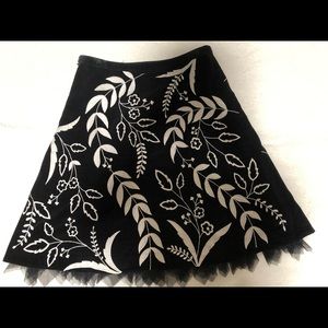 Anthropologie Odille Blk embroidered skirt 4
